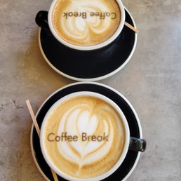 This is SERIOUSLY how La Vida serves their café con leche! YUMMY!!