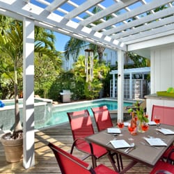 Historic Hideaways