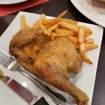 Max's Restaurant - Bloomfield - Half fried chicken - Filipino Near Me - Bloomfield, New Jersey