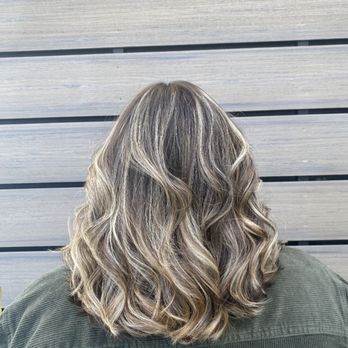 Uncaged Salon and Spa - Fresh highlights and haircut - Hair Stylists Near Me - Costa Mesa, California Uncaged Salon and Spa - Fresh highlights and haircut - Hair Stylists Near Me - Costa Mesa, California