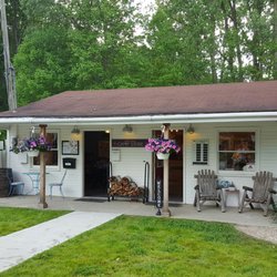 Maple Ridge Campground - Campground store.
