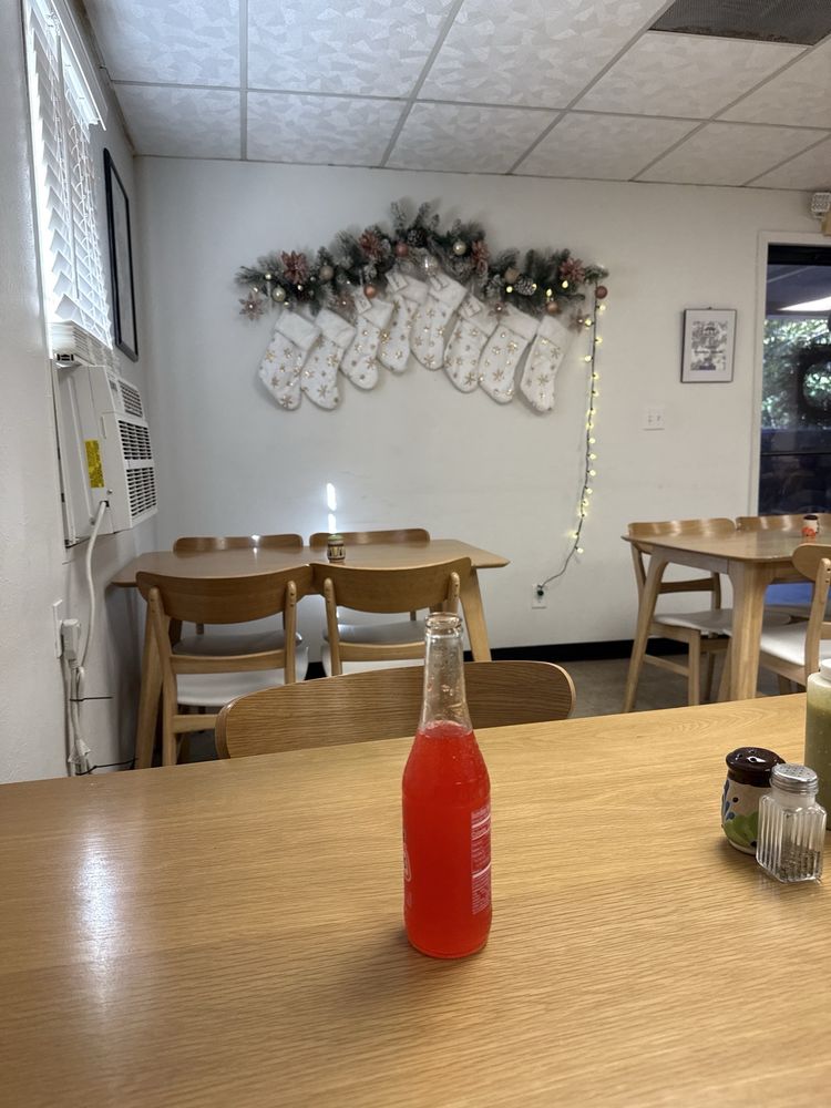 Rossana’s Tacqueria