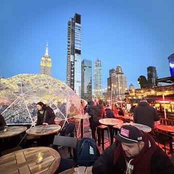 230 Fifth Rooftop Bar - Cocktail Bars Near Me - New York, New York