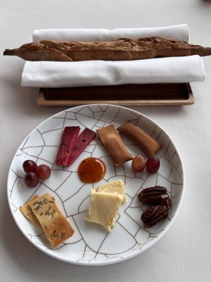 Saint Pierre by null