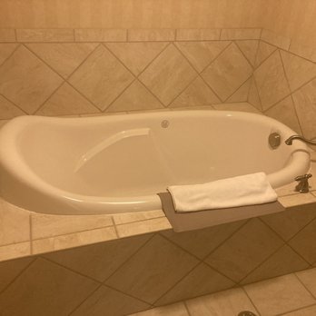 Wind River Hotel & Casino - Jacuzzi Tub - Casinos Near Me - Riverton, Wyoming Wind River Hotel & Casino - Jacuzzi Tub - Casinos Near Me - Riverton, Wyoming