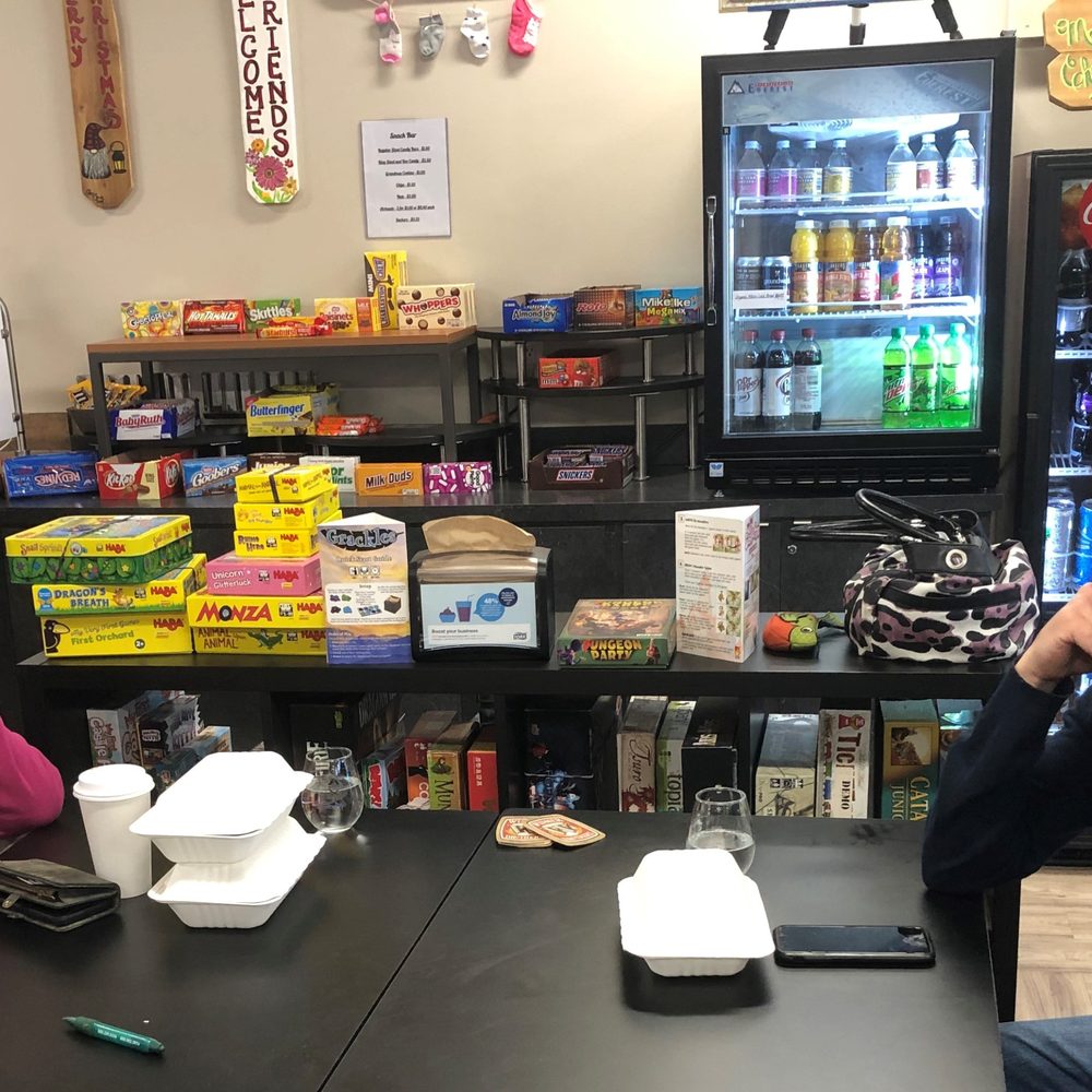 Goin' Gaming - Done with lunch and relaxing - Tabletop Games Near Me - Troutdale, Oregon