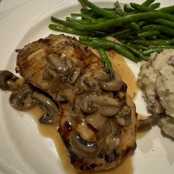 Downtown Grill - Chicken Marsala - Steakhouses Near Me - Macon, Georgia Downtown Grill - Chicken Marsala - Steakhouses Near Me - Macon, Georgia