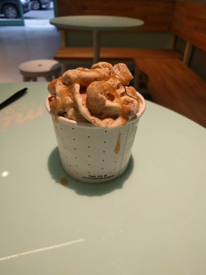 Milk & Cream Cereal Bar by null