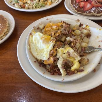 Blueberry Hill Pancake House - One of the best breakfast places - Breakfast & Brunch Near Me - Aurora, Illinois