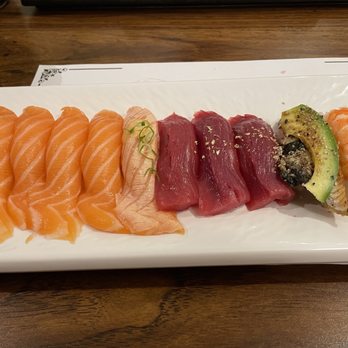 Sushi 4 U Lakeshore - Sushi Bars Near Me - Toronto, Ontario
