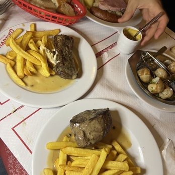 Bouillon Chartier - French Near Me - Paris, 75