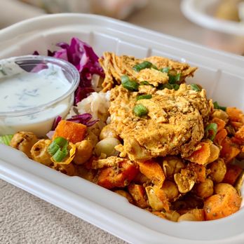 Everytable - Chicken shawarma with yogurt sauce - Salad Near Me - Inglewood, California Everytable - Chicken shawarma with yogurt sauce - Salad Near Me - Inglewood, California