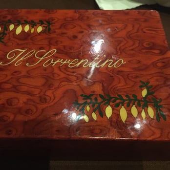 Il Sorrentino - Bill presented in this classy wooden box - Italian Near Me - Paris, 75 Il Sorrentino - Bill presented in this classy wooden box - Italian Near Me - Paris, 75