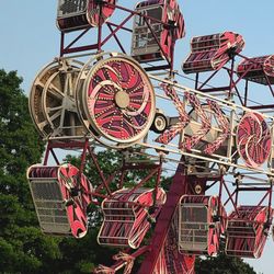 Elliott's Amusements - Ride for thrills on the Zipper.