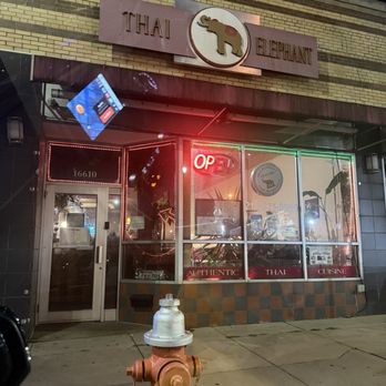 Thai Elephant Restaurant - Thai Near Me - Cleveland, Ohio