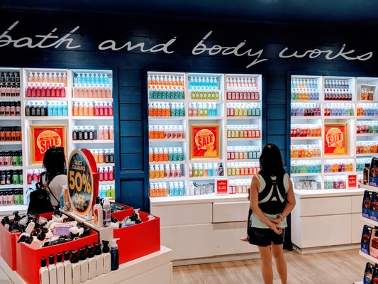 BATH & BODY WORKS - Updated July 2025 - 15 Photos - 6401 Bluebonnet