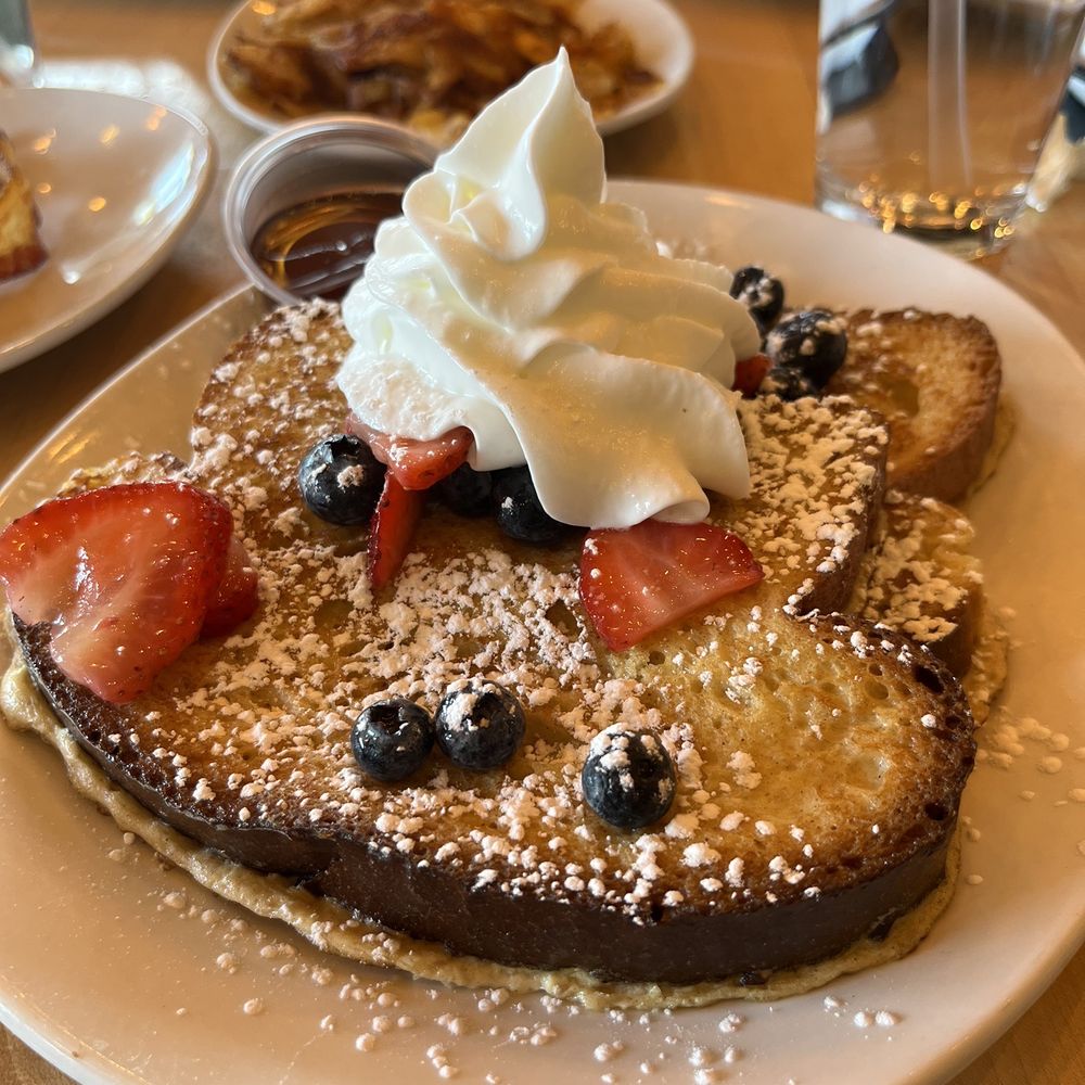 Sunshine Breakfast Bar - French Toast with fruit - Breakfast & Brunch Near Me - Phoenix, Arizona