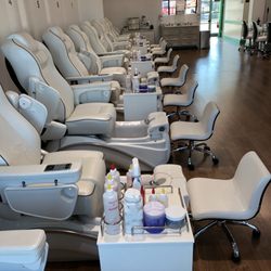 Fashion Nails & Spa - The most modern pedicure spa chairs at Fashion Nails & Spa on Drake road!