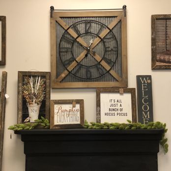 Two Crows Antique Mall - Gorgeous set up - Antiques Near Me - Ranson, West Virginia