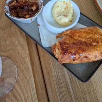Rose Tavern - Chocolate croissant (pricey for what it is) - Wine Bars Near Me - Canandaigua, New York