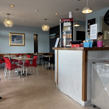 Fed Up Fish & Chips - Eat in or takeaway - Fish & Chips Near Me - Paraparaumu, WGN Fed Up Fish & Chips - Eat in or takeaway - Fish & Chips Near Me - Paraparaumu, WGN