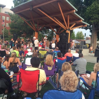 Pioneer Park - Concerts in the park... It was packed tonight! - Parks Near Me - Puyallup, Washington