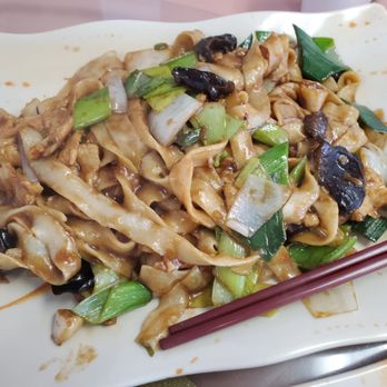 Laoxier noodle house - Stir Fried hand carved noodle with Flavorful pork Slices - Chinese Near Me - Arcadia, California Laoxier noodle house - Stir Fried hand carved noodle with Flavorful pork Slices - Chinese Near Me - Arcadia, California