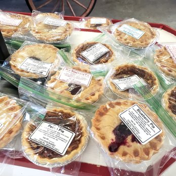 Circle R Fruit Farms - Farmers Market Near Me - Waterport, New York