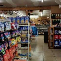 Grand Canyon Texaco and Red Lake Hostel - Convenience store