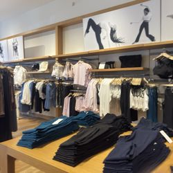 Athleta - Athleta