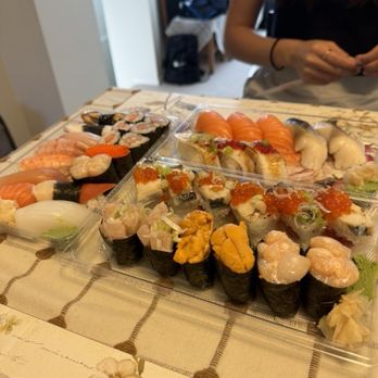 Sushi Lovers - Sushi Bars Near Me - Richmond, British Columbia