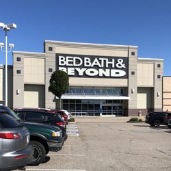Bed Bath & Beyond - Entrance