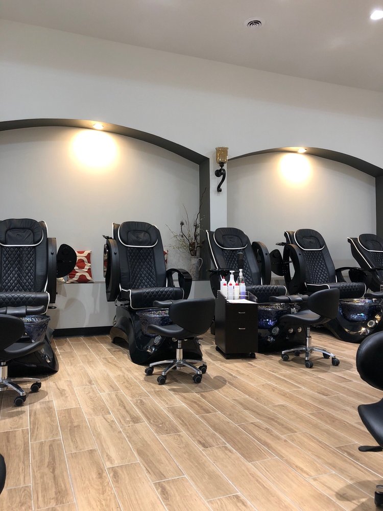 NAILS & BEYOND 29 Photos & 38 Reviews Nail Salons 9184 N Skyview