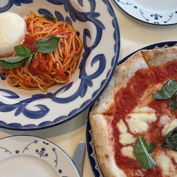 Eataly - SoHo - Spaghetto al Pomodoro, Margherita Romana Pizza - Pizza Near Me - New York, New York