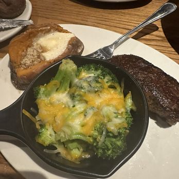 Outback Steakhouse - Center-Cut Sirloin* (6 oz) - Steakhouses Near Me - Winston-salem, North Carolina Outback Steakhouse - Center-Cut Sirloin* (6 oz) - Steakhouses Near Me - Winston-salem, North Carolina