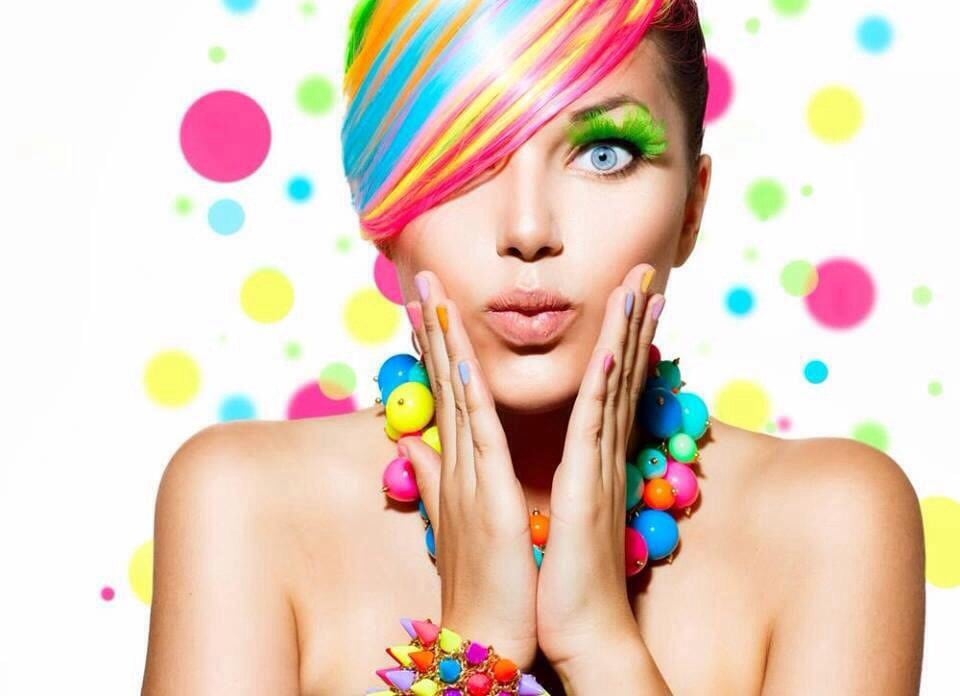 Teresa Newbury Hair Designs Logo