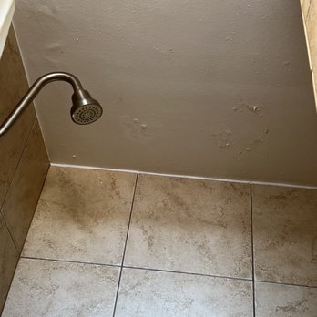 Surfer Beach Hotel - Moldy roof - San Diego, CA