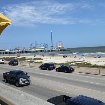 Float Pool & Patio Bar - Bars Near Me - Galveston, Texas