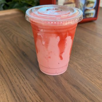 Small Cheval- Rosemont - Strawberry shake - Burgers Near Me - Rosemont, Illinois