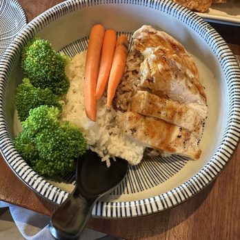 Sushi Roku - Chicken Teriyaki Donburi (4 stars) - Japanese Near Me - Palo Alto, California Sushi Roku - Chicken Teriyaki Donburi (4 stars) - Japanese Near Me - Palo Alto, California