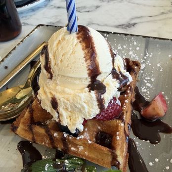 The Corner - Complimentary dessert from the owner for a birthday celebratn - Breakfast & Brunch Near Me - Glendale, California