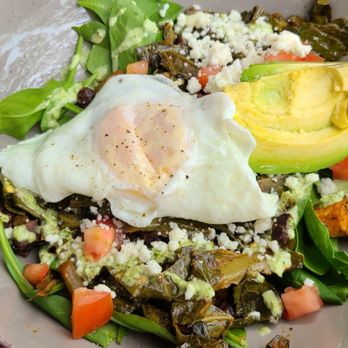 Uptown Eats - Greens N Things DELICIOUS - Cafes Near Me - St. Petersburg, Florida