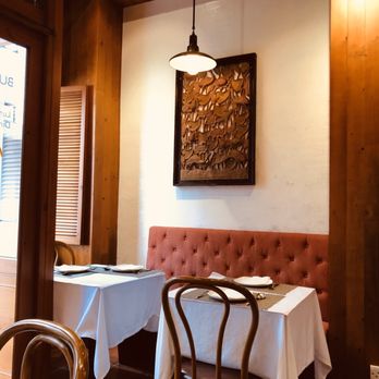 Na Thai - Interior - Thai Near Me - Hong Kong, HK