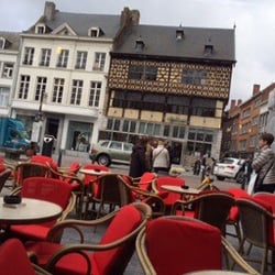 Brasserie De Markt - View on the heated outdoor cafe