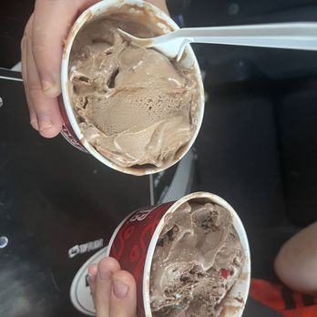 Cold Stone Creamery - Bare minimum - Ice Cream & Frozen Yogurt Near Me - Carmel, Indiana Cold Stone Creamery - Bare minimum - Ice Cream & Frozen Yogurt Near Me - Carmel, Indiana