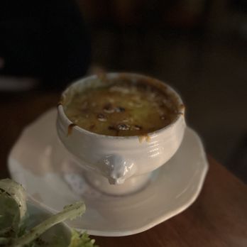 Le Crocodile - French onion soup - French Near Me - Brooklyn, New York