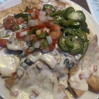 On The Kirb - Bean Nachos On The Kirb - Sports Bars Near Me - Houston, Texas