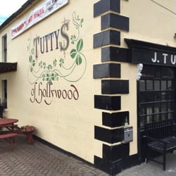 Tuttys Pub