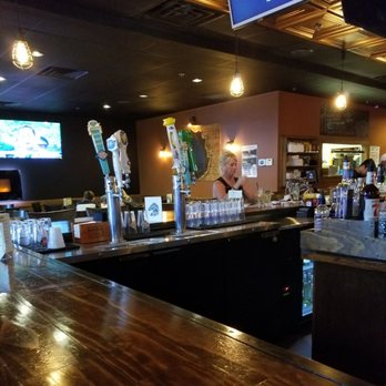 Iron Horse Bar and Grill - the bar counter - Cocktail Bars Near Me - Algonquin, Illinois
