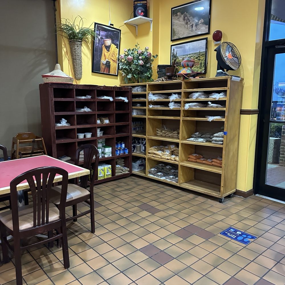 Manna Bistro - Inside - Ethiopian Near Me - Centreville, Virginia Manna Bistro - Inside - Ethiopian Near Me - Centreville, Virginia